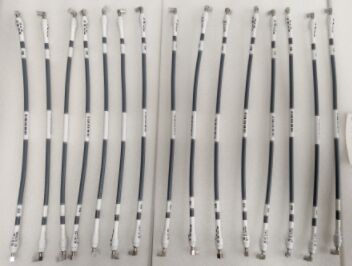 Customize Low VSWR Low Insertion Loss SMA RF Cable Assembly DC ~ 18GHz com comprimento diferente para transmissão de sinal